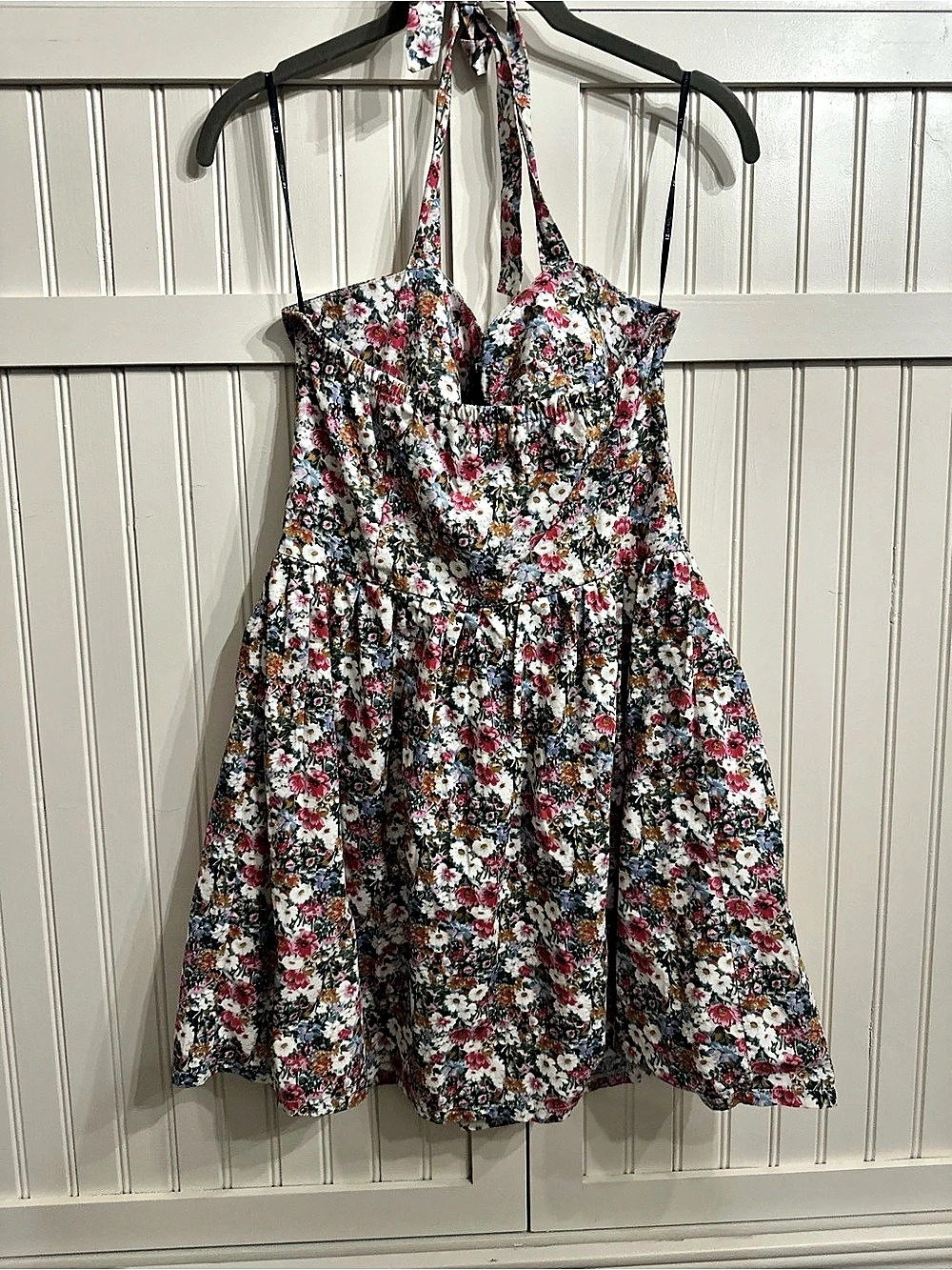Forever 21 Floral Halter Mini Dress in Multicolor Size Medium